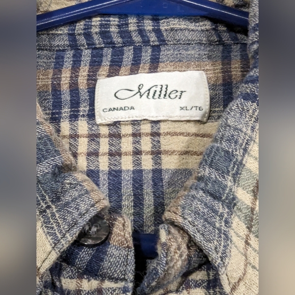 COPY - Miller Gauze textured, button down, men plaid shirt. Size XL. - Picture 3 of 6